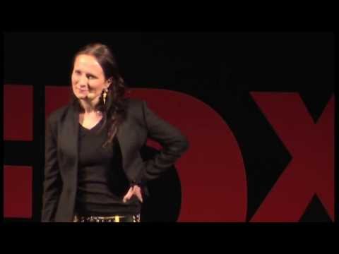 Suomessa kaiken mittarina on aina Suomi: Reetta Räty at TEDxHelsinki