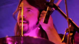 Taylor Hawkins and The Coattail Riders - Your Shoes (Featuring Dave Grohl)