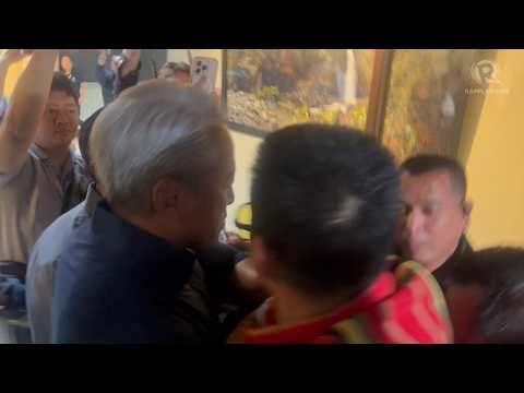‘Tulakan’ tales as Cayetano, Padilla escort ‘ex-Marines’ to Senate plenary hall