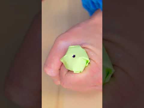 Craft Your Own Stress Reliever with Glue & Paper! 🧘‍♀️✨ #relaxingcrafts