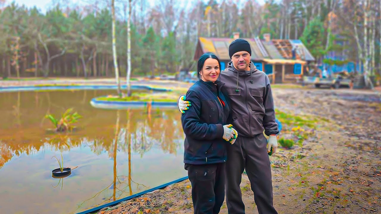 Новая крыша появилась у столетнего дома. Встретились сом с бобром в коптильн