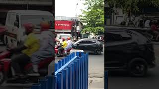 Download lagu Suasana di depan kantor pagi hari #shorts #short #shortvideo #street #semaranghebat mp3 Download lagu Suasana di depan kantor pagi hari #shorts #short #shortvideo #street #semaranghebat mp3