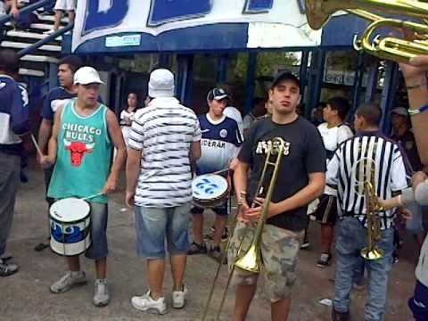 "Hola basurero" Barra: La Banda de Fierro 22 • Club: Gimnasia y Esgrima