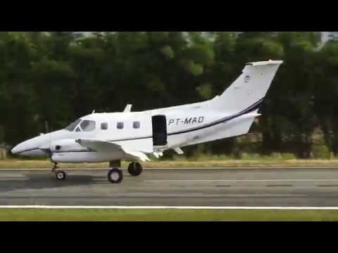 Pouso do Embraer Xingu em Flores