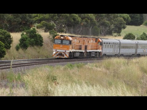 NR30 & NR31 On 2TA8 “ The Great Southern“ At Evans Road Moorabool (22/12/2021)