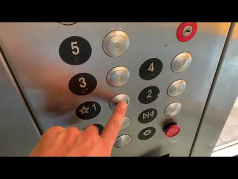 Dover hydraulic elevator at a parking garage in butler PA