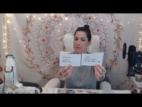 WHAT'S COMING TOWARD U🫵A POWERFUL FIGURE MAKES A SPOTLIGHT OFFER🌟HIDDEN FEELINGS SURFACE❤️‍🔥