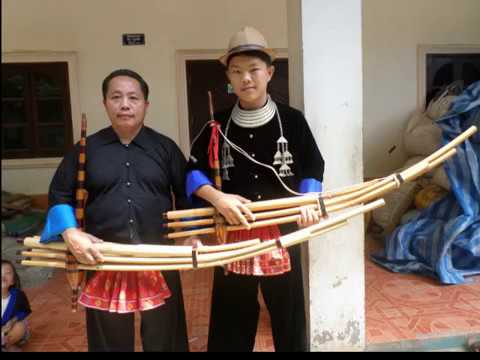 Xov Ntxias Hawj - Zaj Qeej Niam nkauj txhav qaib nrog txhav noog txiv tuag tso tus niam nyob