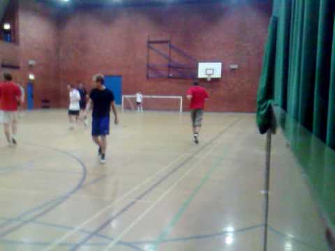 scoring 2 goals in one minute in a intensive futsal match