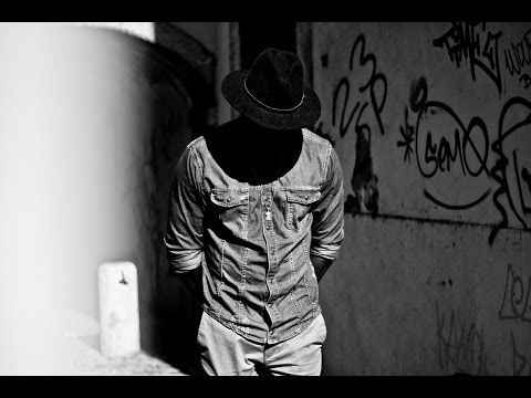 NBC feat. Sir Scratch  - Espelho (inclui Línguagem Gestual)