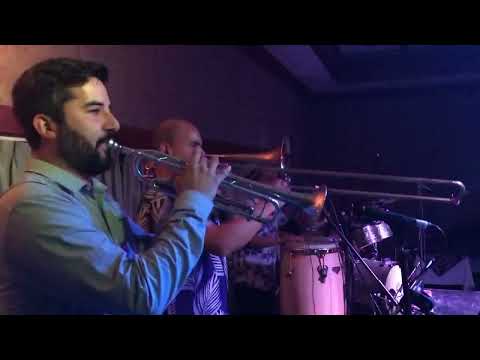 VICTOR PESTAÑA AREVALO Y LA MESTIZON BANDA FIESTA EN LA SERENA