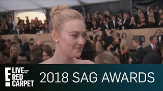 Hear How Dakota Fanning Stays "Normal" in Hollywood | E! Live from the Red Carpet