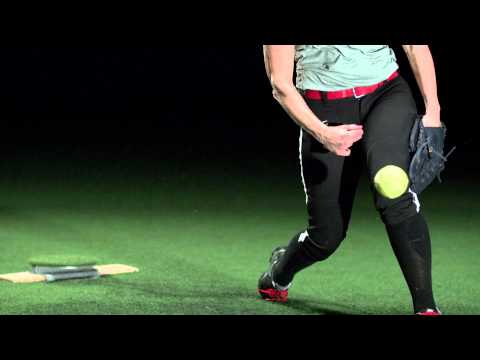 Softball Power Drive - mechanics in slow motion 1000 frame per second