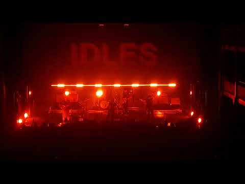 Idles - birthday speech / I'm Scum (live @ AB)