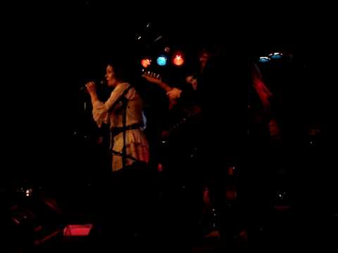 Stina Berge & Kärleken - Svart - live Mosebacke 2009