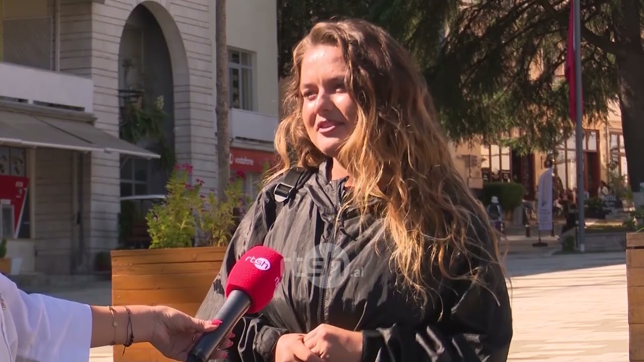 Gjirokastra përmes udhërrëfyesve turistikë/Jona Nikolla, prej dy vitesh shoqëron turistët në qytetin e gurtë