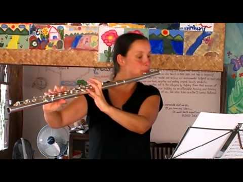 Duo Paradiso paying Macedonian songs(1)