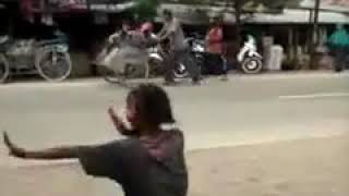 Download lagu Heboh !! Orang Gila Joget Dangdut Koplo !! mp3