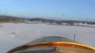 preview picture of video 'Piper J3 Cub RC on the frozen lake. Part I'