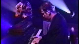 Cocteau Twins - Golden Vein (Live on MTV&#39;s Most Wanted)