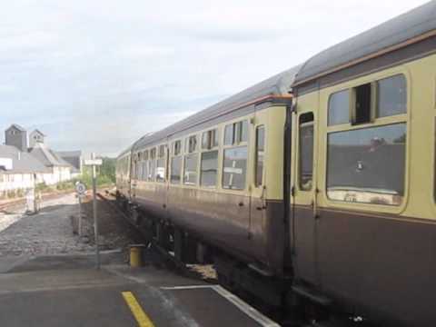 37685 At Newton Abbot