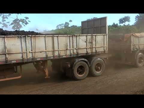 Subindo a Ladeira da mineração Buritirama estrada buraco fundo