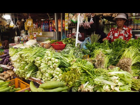 Cambodian Village Food - Organic Vegetables And Fresh Food For Sales In Siem Reap Market