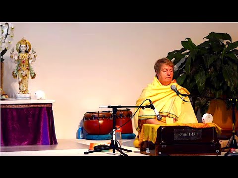 Satsang und Meditation mit Shivakami - Yoga Vidya Live Ritual Kirtan singen 07:00 Uhr 21.07.2020