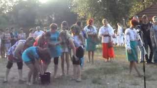 preview picture of video 'Миргород святкує Івана купала 2013'