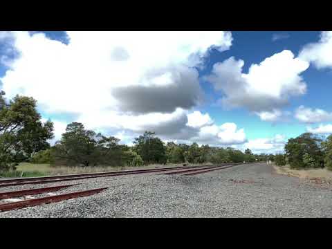 Three XR class locomotives run as 0159 to rescue a troubled Grain train (13/9/2021)