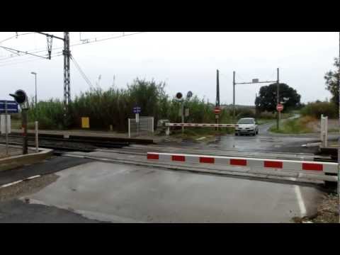 Téoz train on a railroad crossing at 160km/h