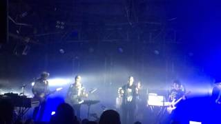 Minimal Compact -  Autumn leaves live in Tel Aviv 2016