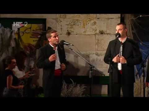 Sa izvora ladna voda - klapa Omis - FDK 2014