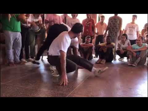 Guaxini e Neve jogando no Vale do Capao