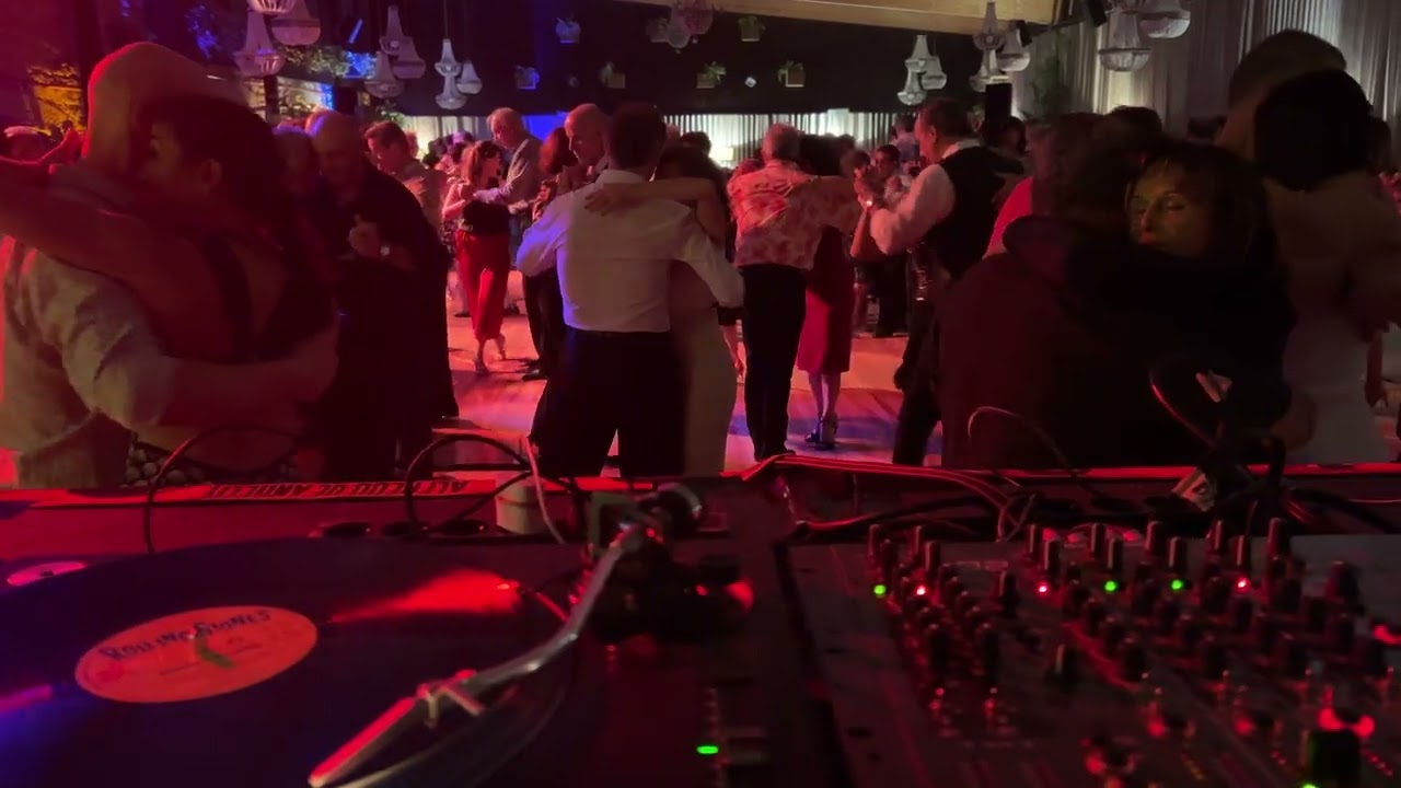 Video thumbnail for Tango. Gustavo Rosas. Dj Gus. Tangos en Vinilos en Baztango Festival. Noviembre 2022. España.