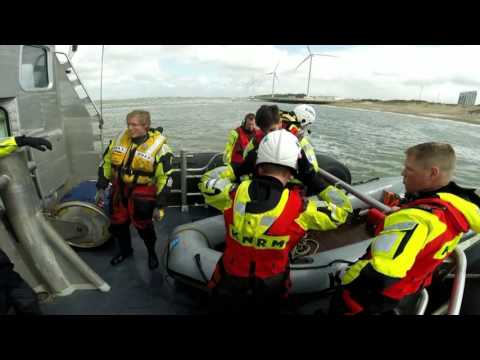 KNRM HvH trainen met Brutus