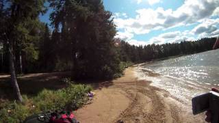 preview picture of video 'HD Yamaha Grizzly And Kodiak Tearing It Up On The Beach!'