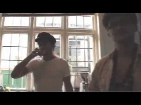 Fat Freddy's Drop VS The Electric Flashback To Jerk Chicken