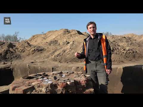 Nález formy na odlévání srpů z mladší doby bronzové - Praha-Modřany 2023