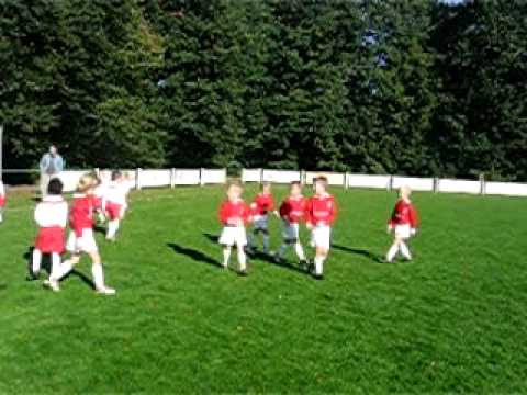 Maarten scoort 0-1 (6 okt 2007: Irene F5-Rhode F10)