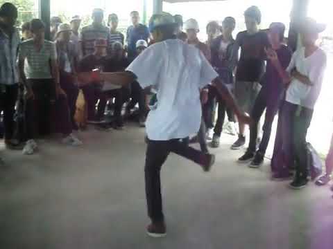 @DeeRoocksMF [SHORT PERFORMANCE- Meet Up Osasco]