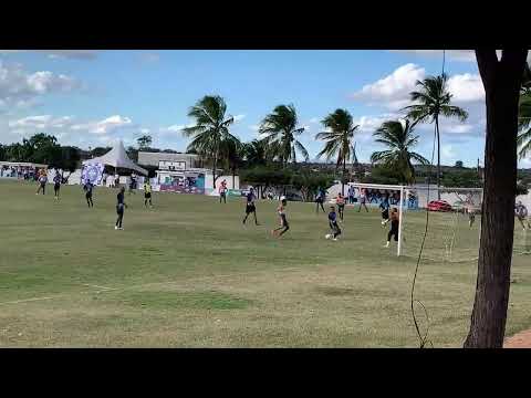 Gol de Sassa Bahia, pelo chepeiros no Campeonato Municipal de Filadélfia.