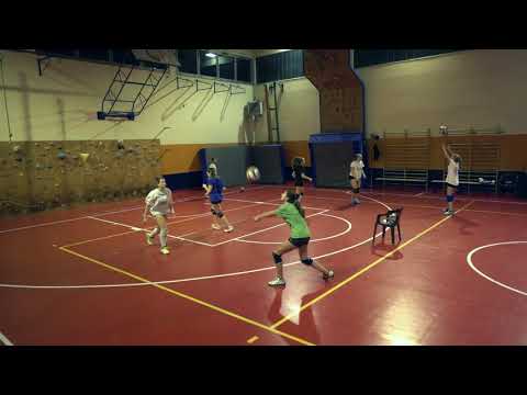 Volley Cornaredo Under 16: esercizio a tre