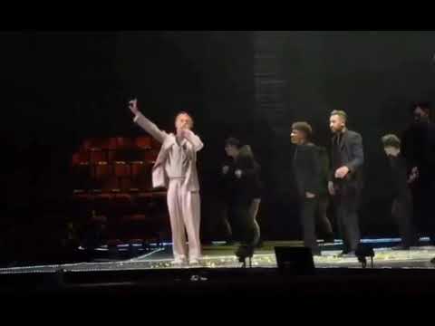 #Lay #ZhangYixig 190714 Lay / Zhang Yixing -I need u  "Grand line" Second solo concert in Chongqing