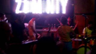 Moullinex - Flora@ ZIMNIY 27.10.2012