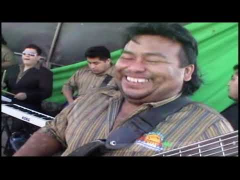 HERMANOS ESQUIVES    MIX BAILA BAILA    MIX CORRIDITOS   MIX AMOR DE ARENA