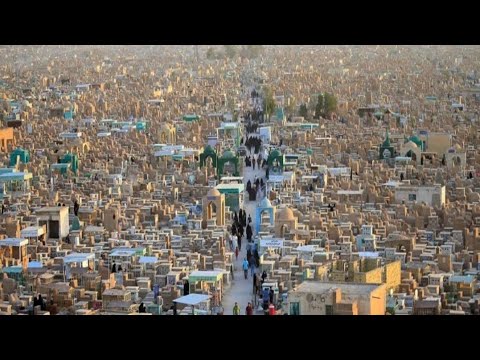 #trending Inside the World's Largest Cemetery (Najaf, Iraq)
