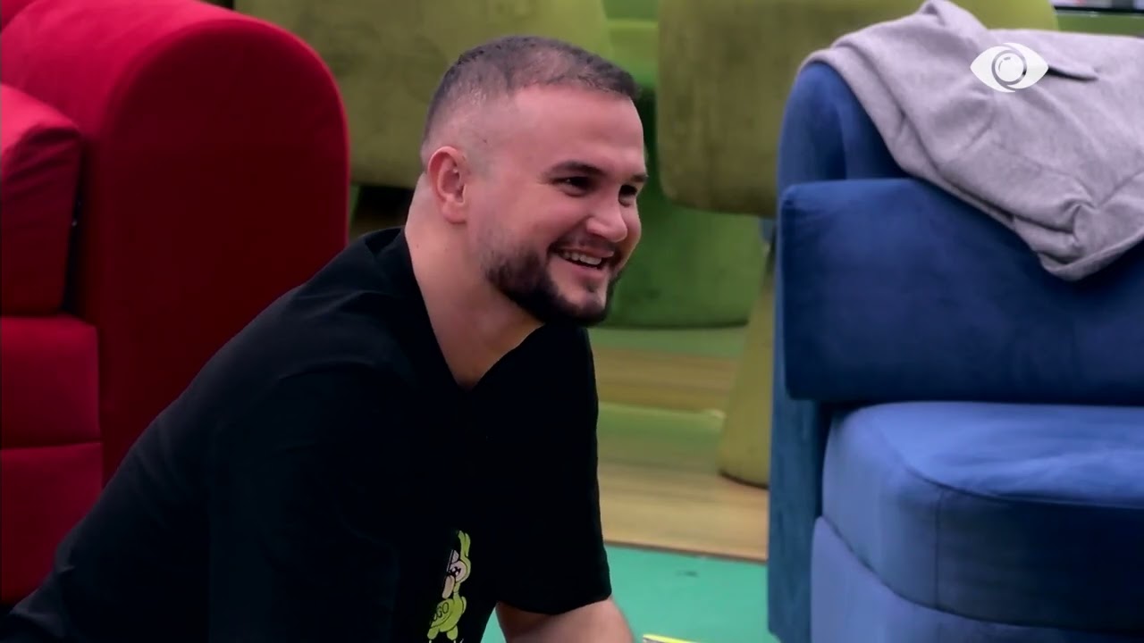 “Nuk lëvizte Samiu…”/ Kelly u rrëfen banorëve histori komike