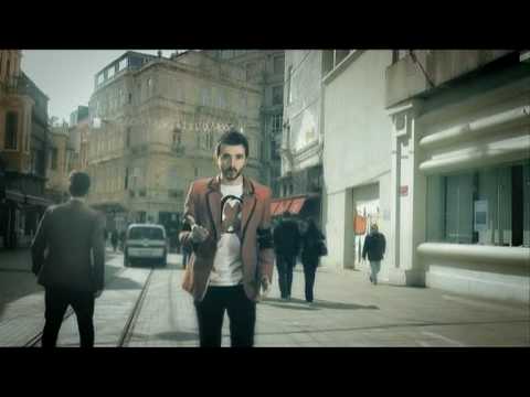 Herkes Yalnız - Kaan Tarıman