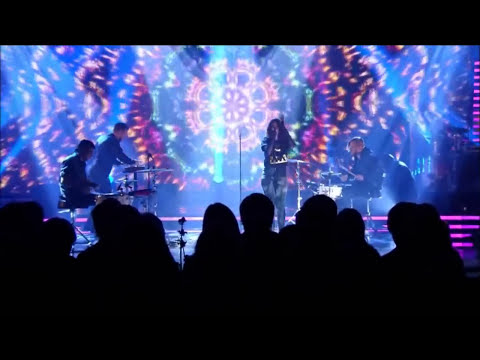 Eldsjälsgalan 2014 - Tove Lo - "Not on drugs" | Folkspel